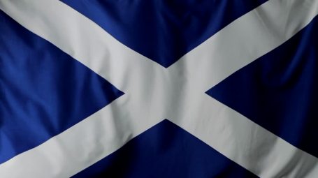 999369173-drapeau-ecossais-flotter-battre-des-ailes-croix-idea